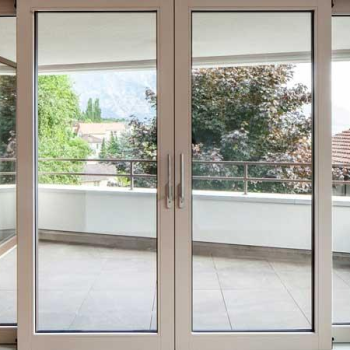 Nhôm Cầu Cách Nhiệt Việt Đức Giải Pháp Tiết Kiệm Năng Lượng, Chất Lượng Cao 2025